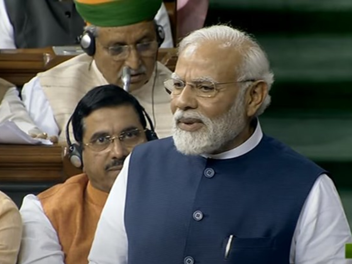 PM Modi Lok Sabha Speech: अविश्वास ठराव आमच्यासाठी शुभ: मोदींनीच सांगितलं- 2019 ची लोकसभा कशी जिंकली! title=