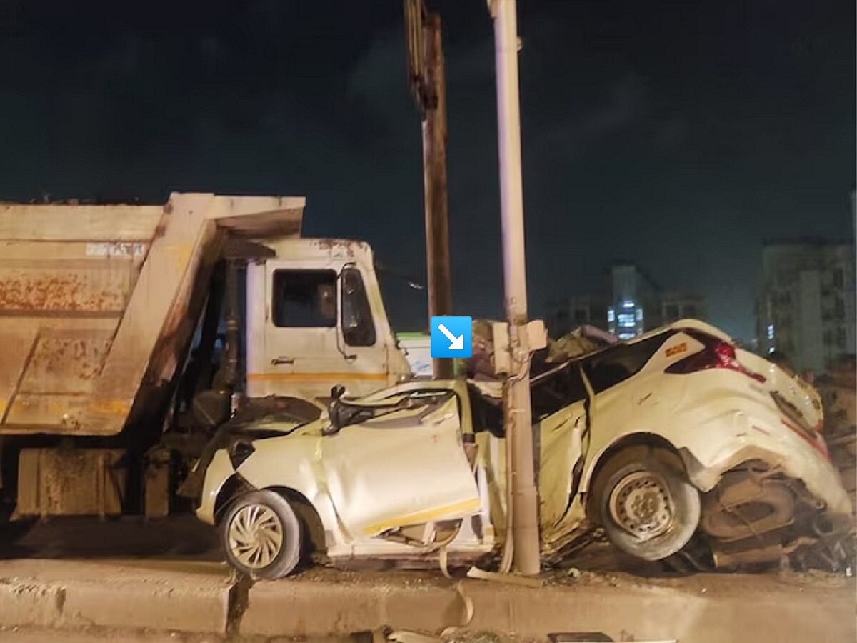 मुंबईत भीषण अपघात! वीजेच्या खांबाला धडकून कारचे अक्षरश: दोन तुकडे, मग प्रवाशांचं काय झालं असेल?