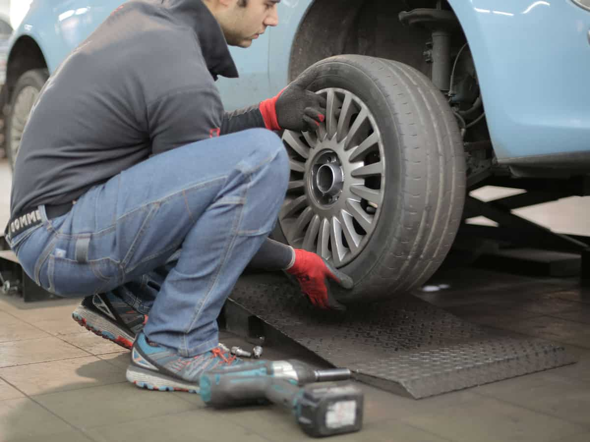 change Car tyres immediately If you notice these symptoms while driving