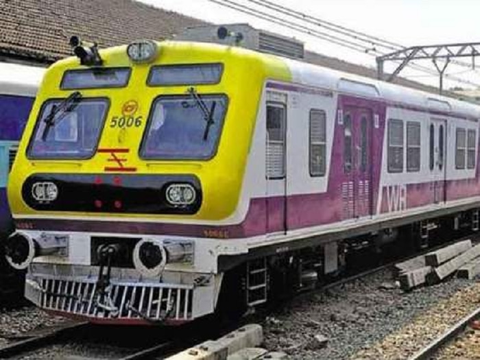 Mumbai local train western railway block at dahanu road staion 
