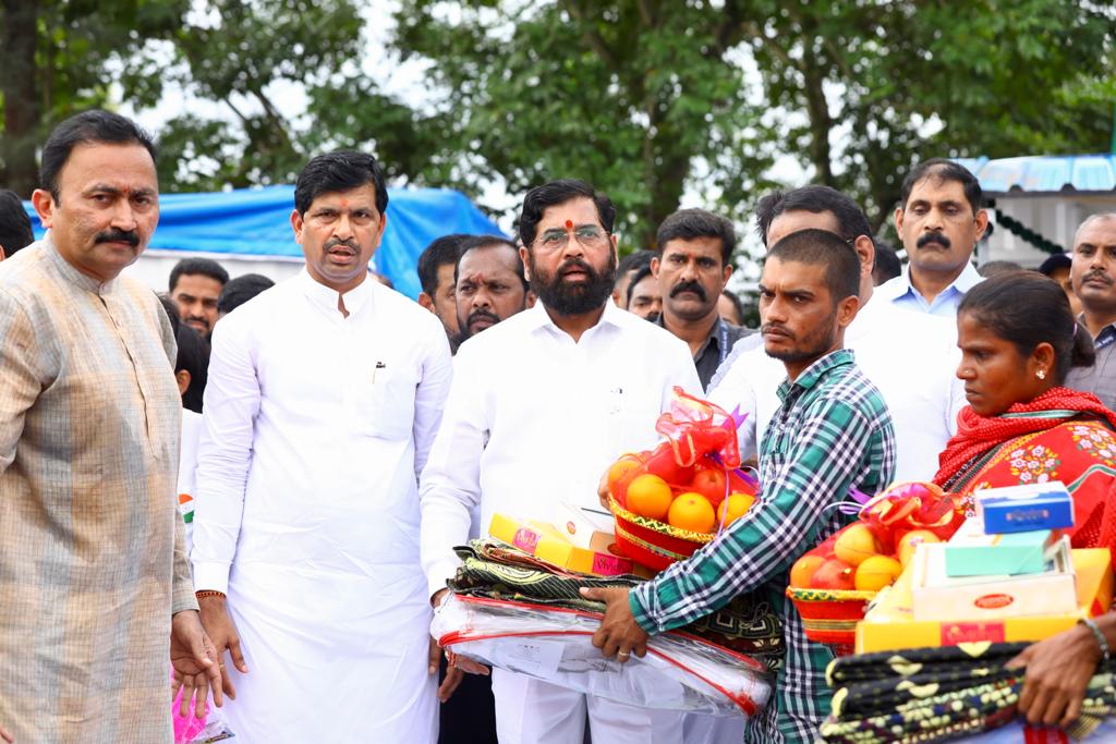 CM Eknath Shinde Irshalwadi Landslide Shelter Camp Visit