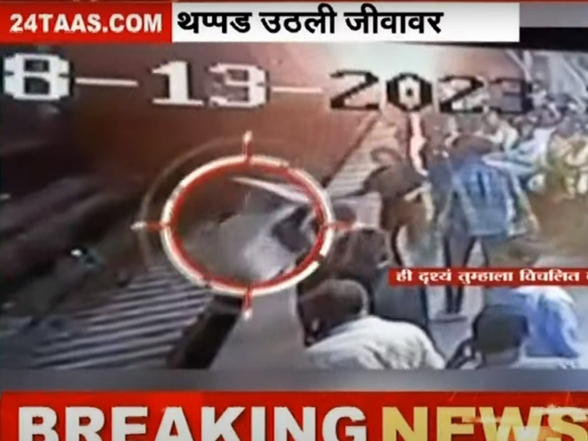कानाखाली मारल्याने रुळावर पडलेल्या तरुणाला लोकलने चिरडले; मुंबईतील घटना CCTV त कैद title=