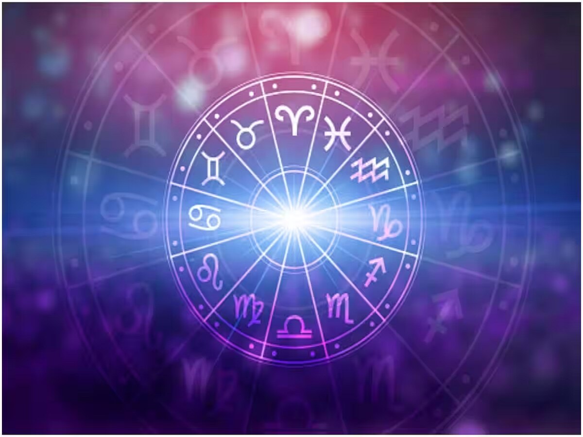 Horoscope 18 August 2023 : तुळ राशीसह आणखी कोणत्या राशीला आज छप्परफाड नफा? पाहा आजचं राशीभविष्य  title=
