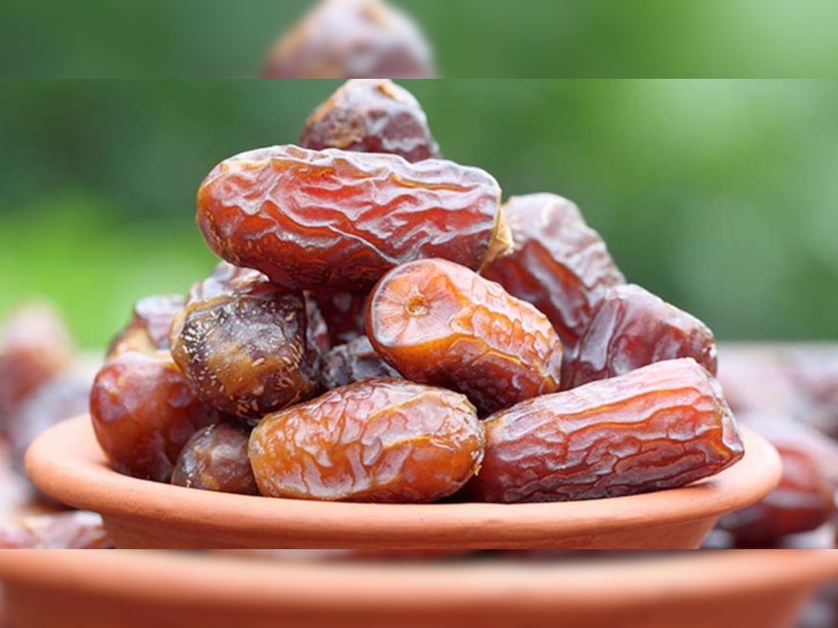 Benefits of Eating Dates Empty Stomach Health Tips in Marathi 