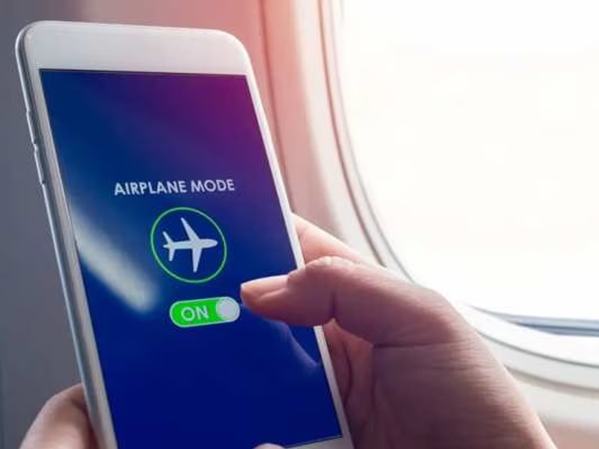 SmartPhones Flight Mode On In Aeroplane know Reason