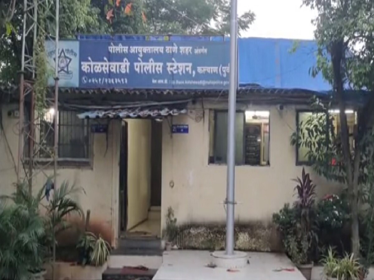 टॉयलेटमध्ये नेले आणि… 5 वर्षाच्या मुलावर डान्स टीचरचा लैंगिक अत्याचार; कल्याणमधील धक्कादायक प्रकार टॉयलेटमध्ये नेले आणि… 5 वर्षाच्या मुलावर डान्स टीचरचा लैंगिक अत्याचार; कल्याणमधील धक्कादायक प्रकार