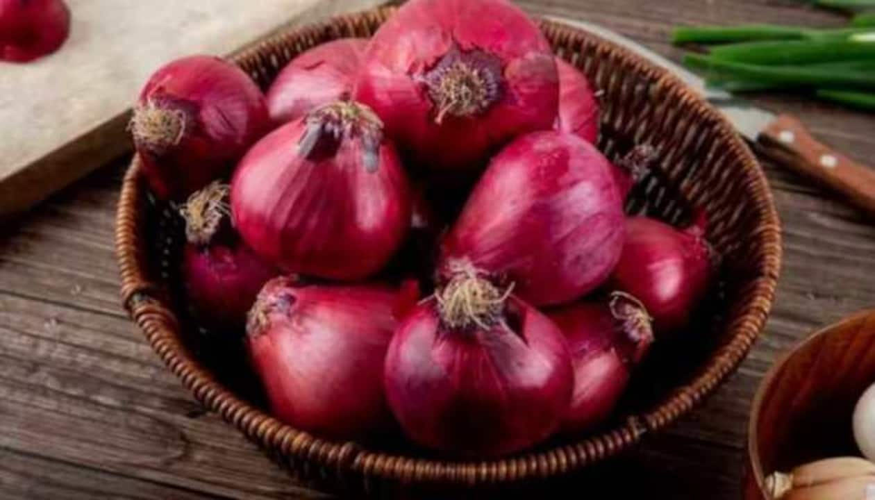 Onion storage Tips at home know before onion prices rise 