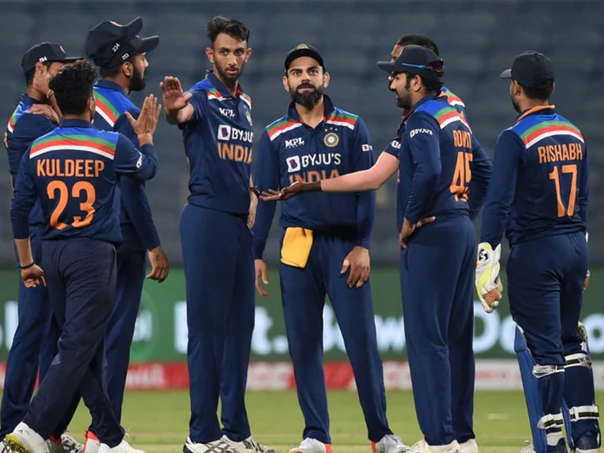 आशिया कपमधून आली वाईट बातमी; टीम इंडियाने 'या' खेळाडूला पाठवलं घरी title=