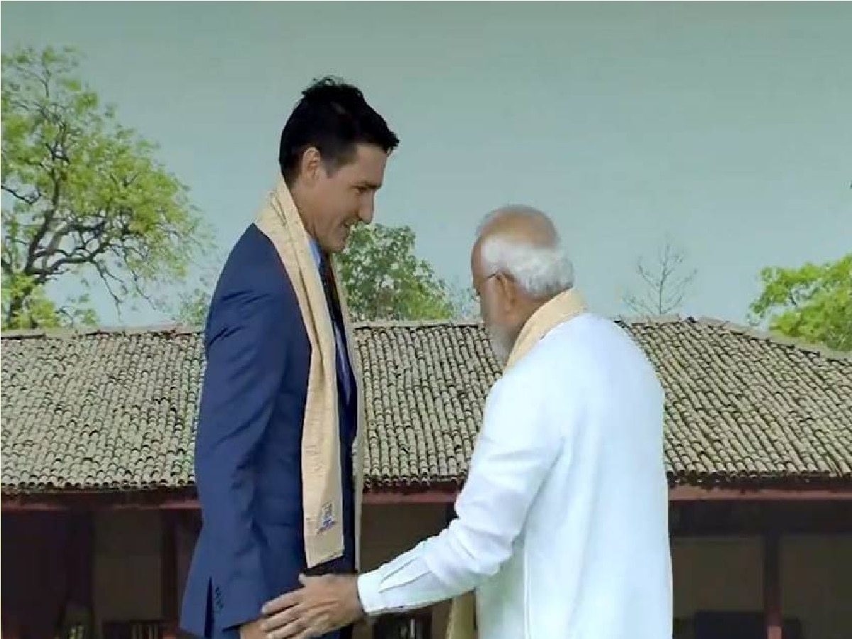 Justin Trudeau also reached Rajghat