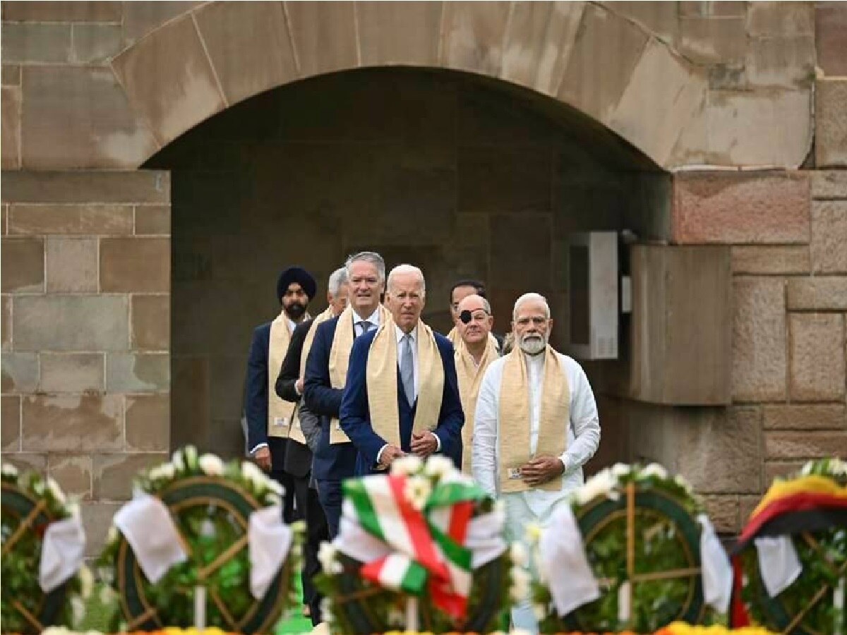 Welcome by Prime Minister at Rajghat