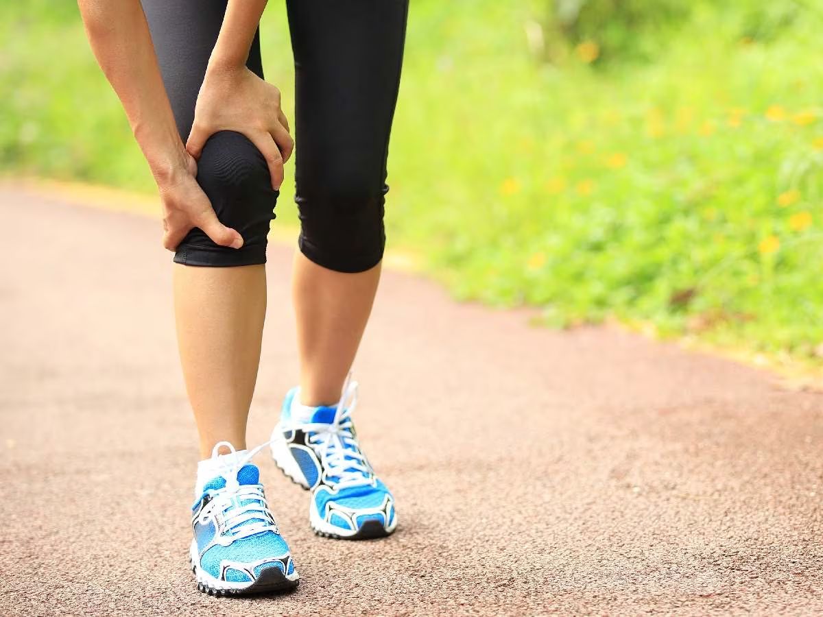 Exercise For Knees cycling or walking which is better for knees health tips in marathi