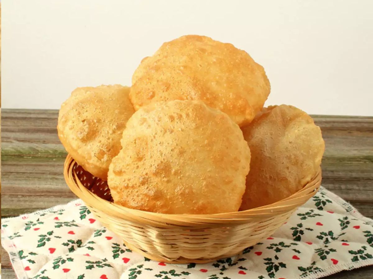 Kitchen Tips in Marathi How to make Perfect Oil free Puffed Poori