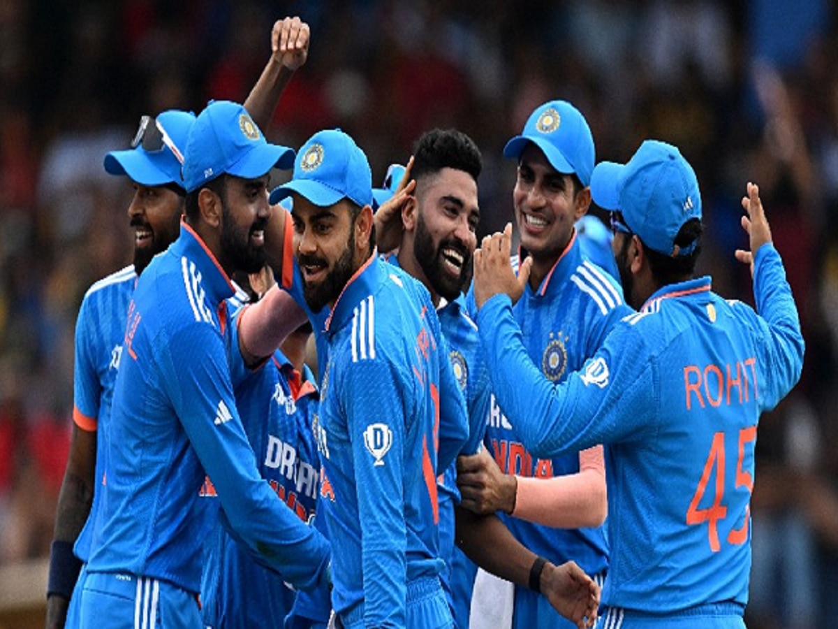 ODI Ranking: आयसीसीची मोठी घोषणा! टीम इंडिया 'हा' खेळाडू बनला जगातला नंबर-वन गोलंदाज title=