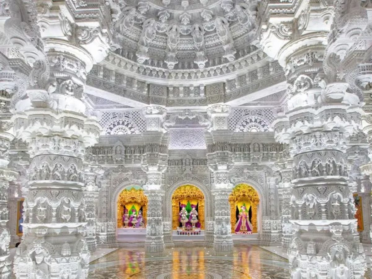 Baps Swaminarayan Akshardham world second largest Hindu temple in usa inside photo 