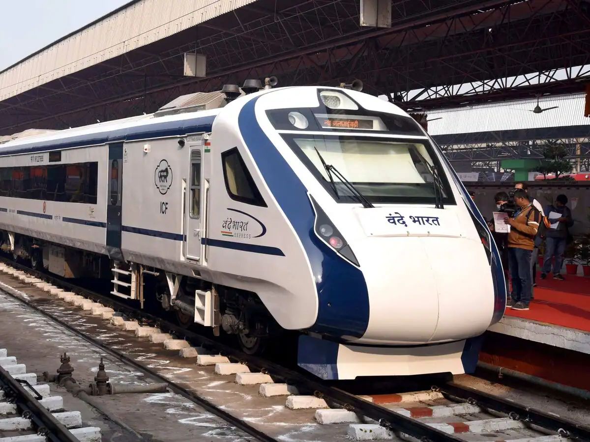 Vande Bharat Express Train New Features check list 