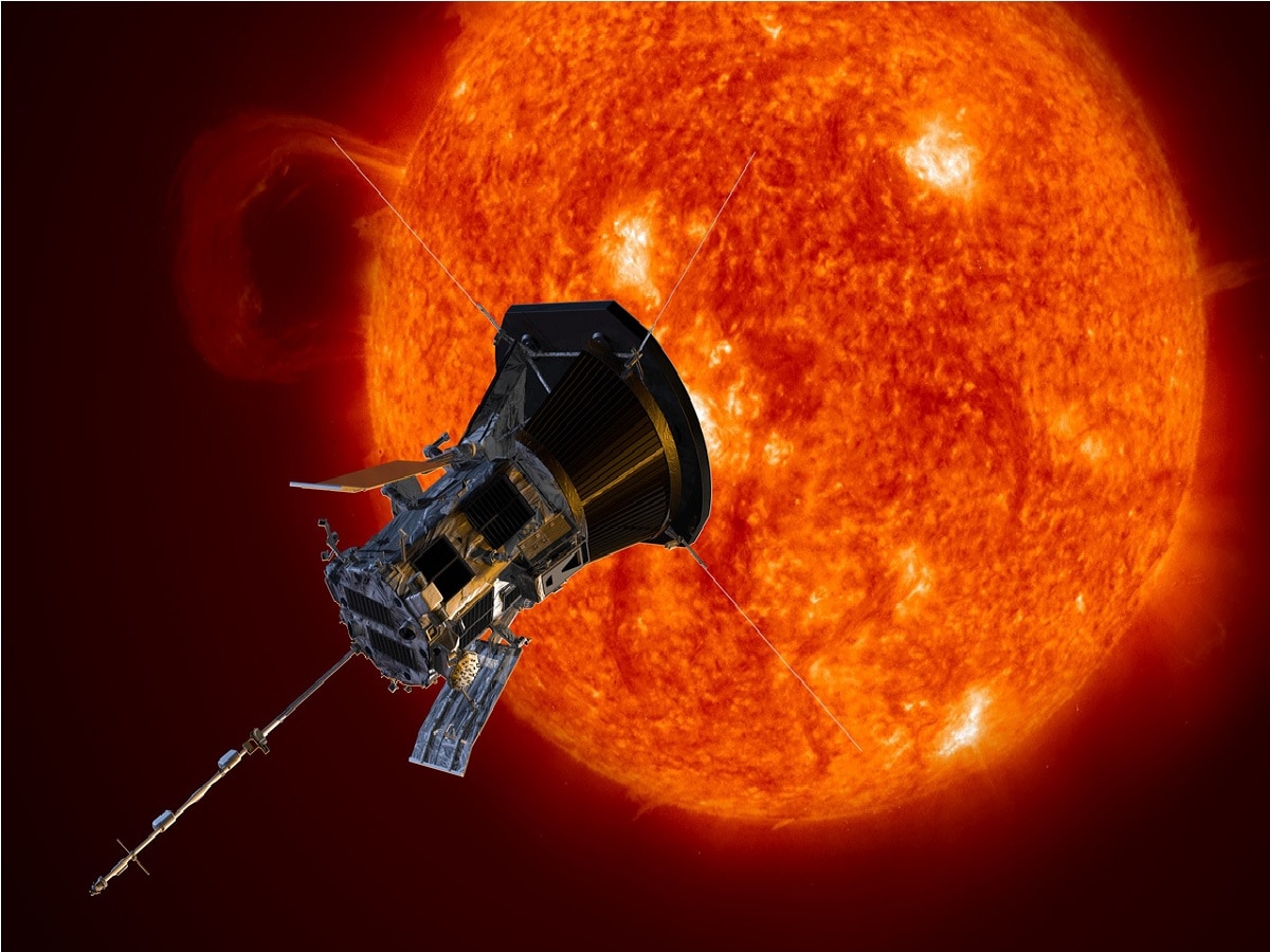 प्रचंड वेगाने सूर्याच्या अगदी जवळ पोहचले; NASA च्या सूर्ययानानं रचले दोन मोठे विक्रम title=
