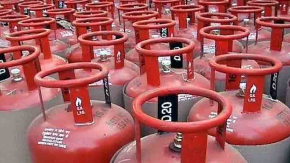 gas cylinder price ujjwala yojana subsidy increase by 200 rupees 