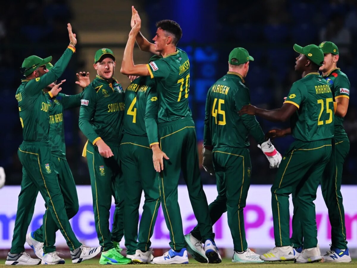 South Africa vs Sri Lanka : साऊथ अफ्रिकाच्या 'त्रिकुटा'समोर श्रीलंकेची अपयशी झुंज; 102 धावांनी पराभव! title=