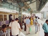 मुंबईतल्या रेल्वे स्थानकांवर 1200 फेशियल रेकग्निशन कॅमेरे, गुन्हेगारांना पकडण्यासाठी घेतला निर्णय 