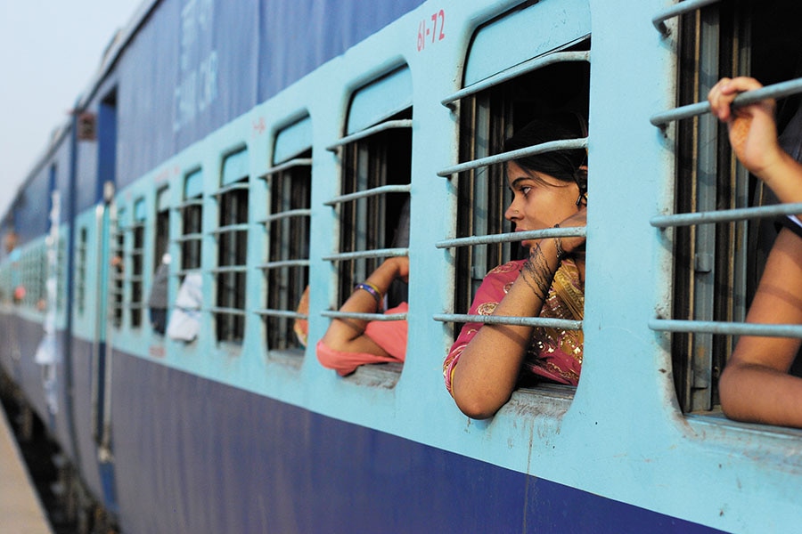 Indian Railways How To Transfer A Reserved Train Ticket To Another Passenger