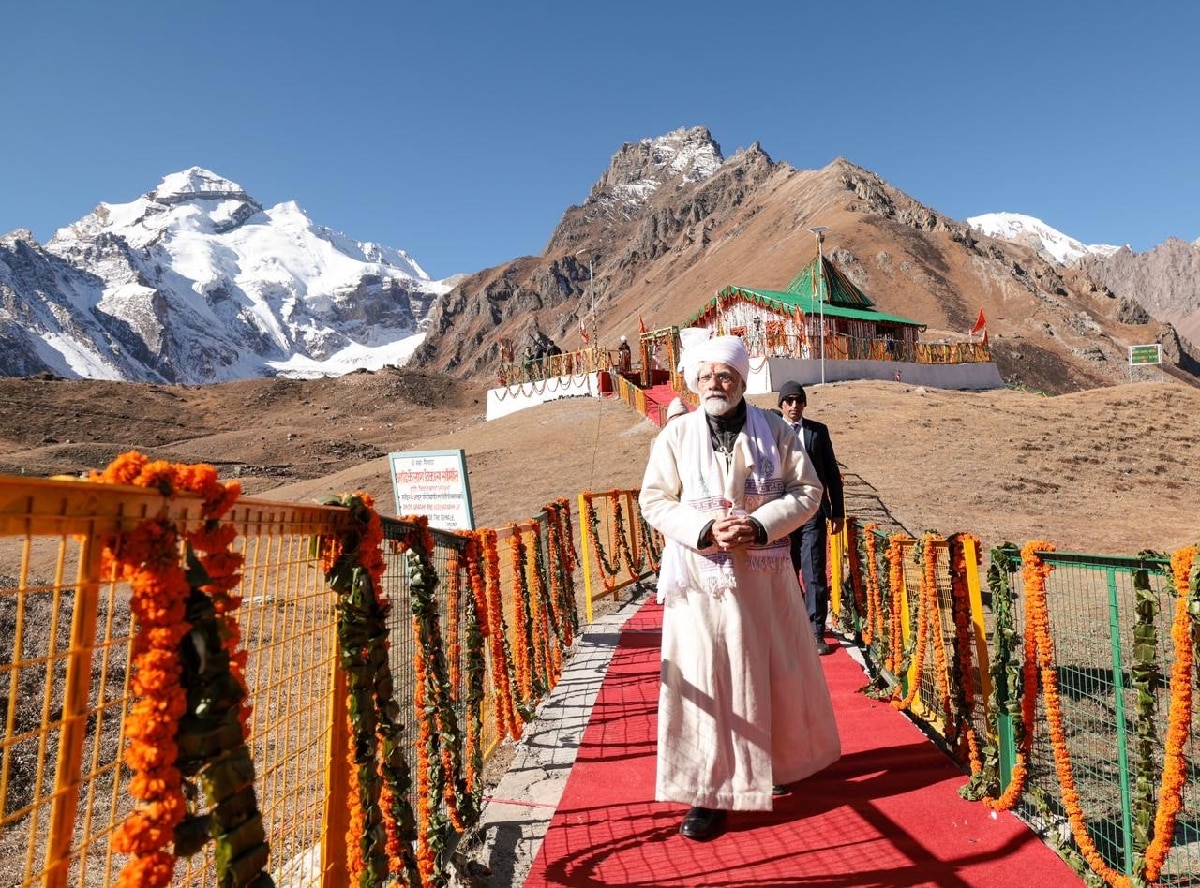 pm Narendra Modi Uttarakhand parvati kund Visit Kailash Darshan Photos 