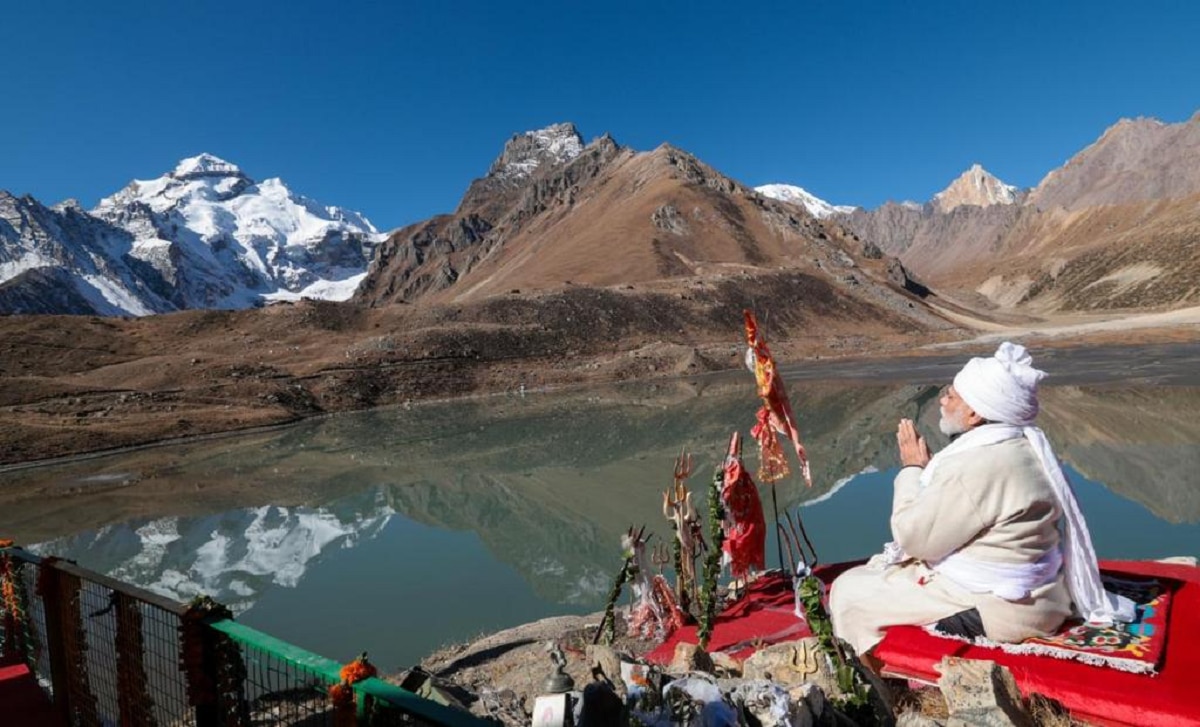 pm Narendra Modi Uttarakhand parvati kund Visit Kailash Darshan Photos 