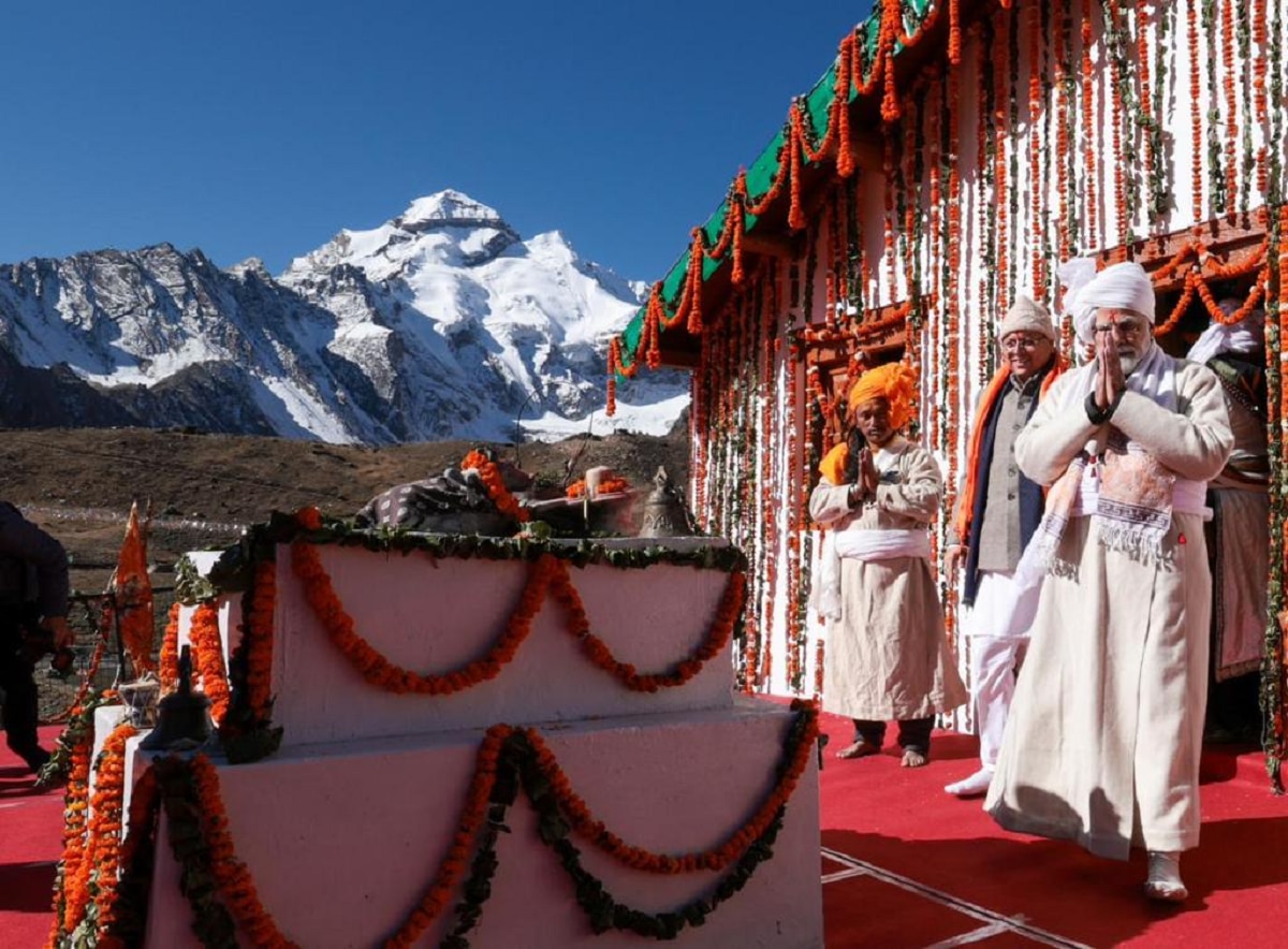 pm Narendra Modi Uttarakhand parvati kund Visit Kailash Darshan Photos 