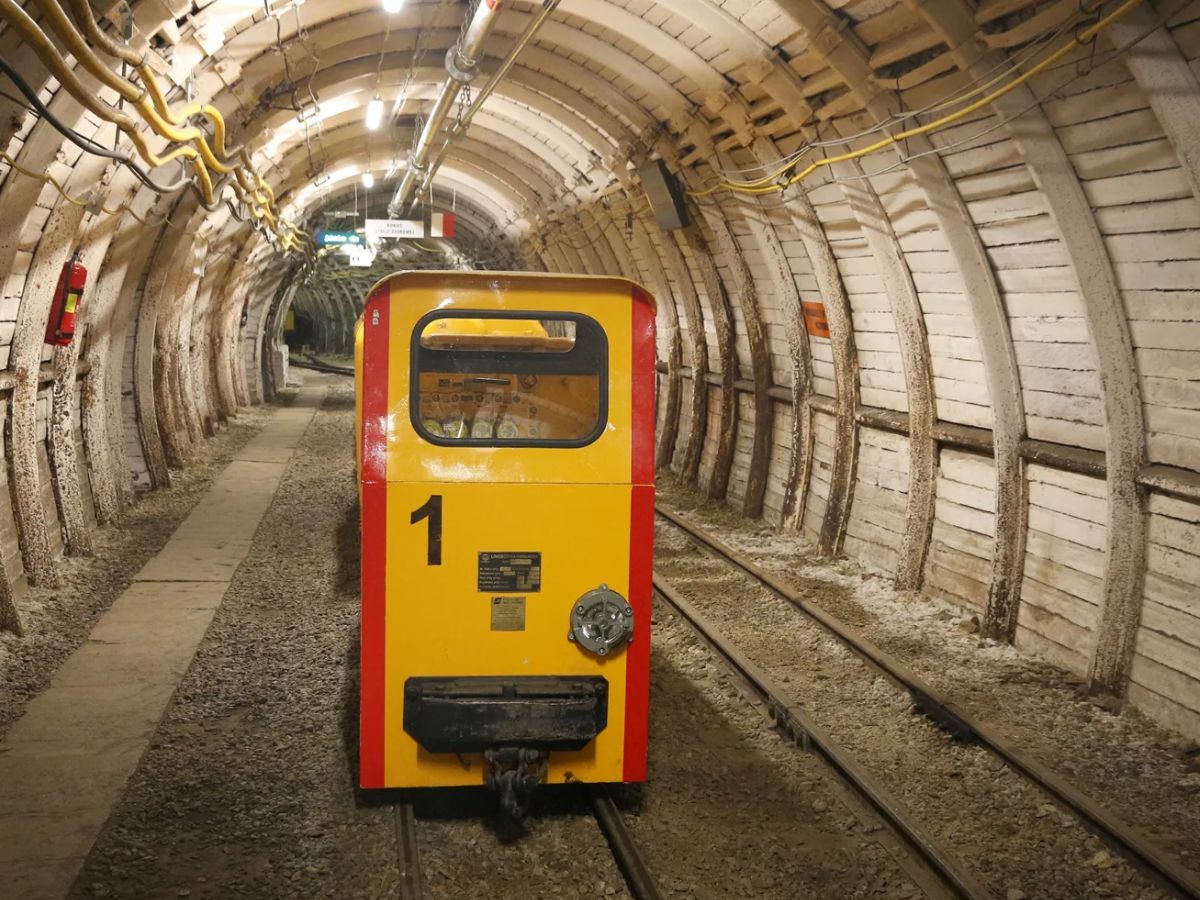 Mumbai Underground Multi Model Tunnel Relief from Traffic jam connectivity with MMR