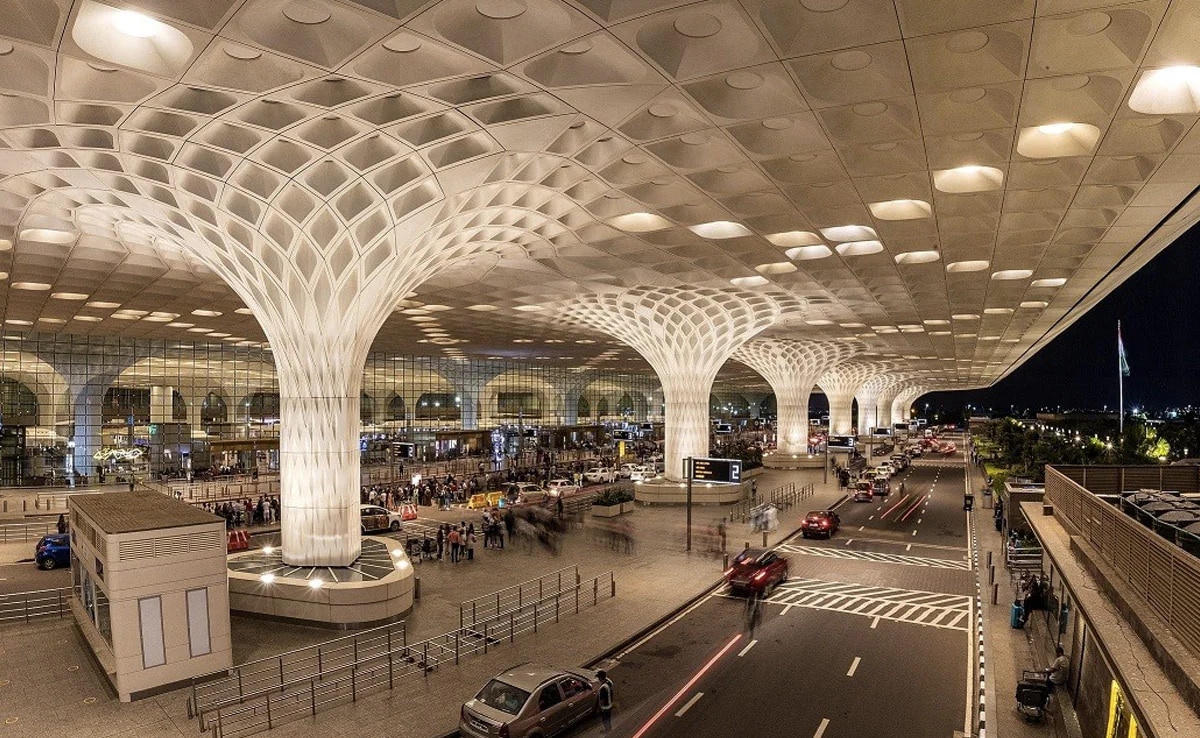 Mumbai news international Airport to remain closed for 6 hours on 17 oct know the reason 