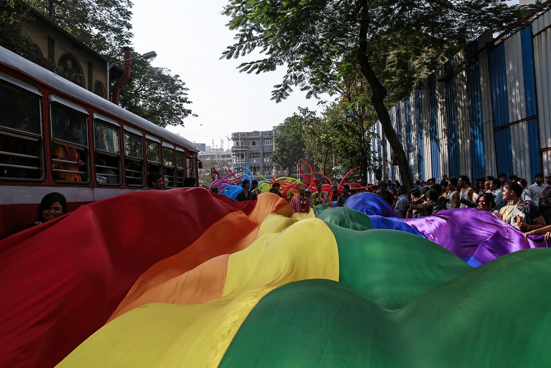 same sex marriage Gay Couple Exchange Rings In Front Of Supreme Court