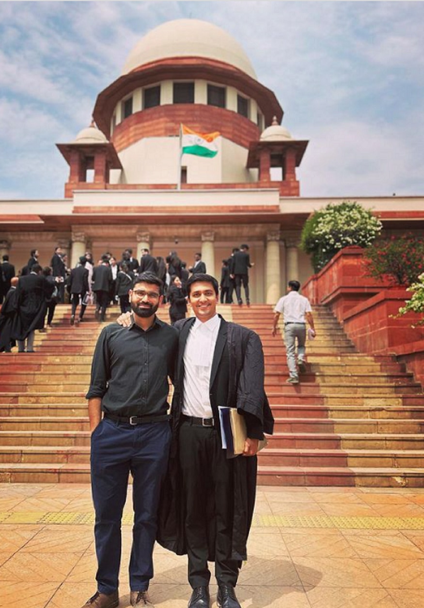 same sex marriage Gay Couple Exchange Rings In Front Of Supreme Court