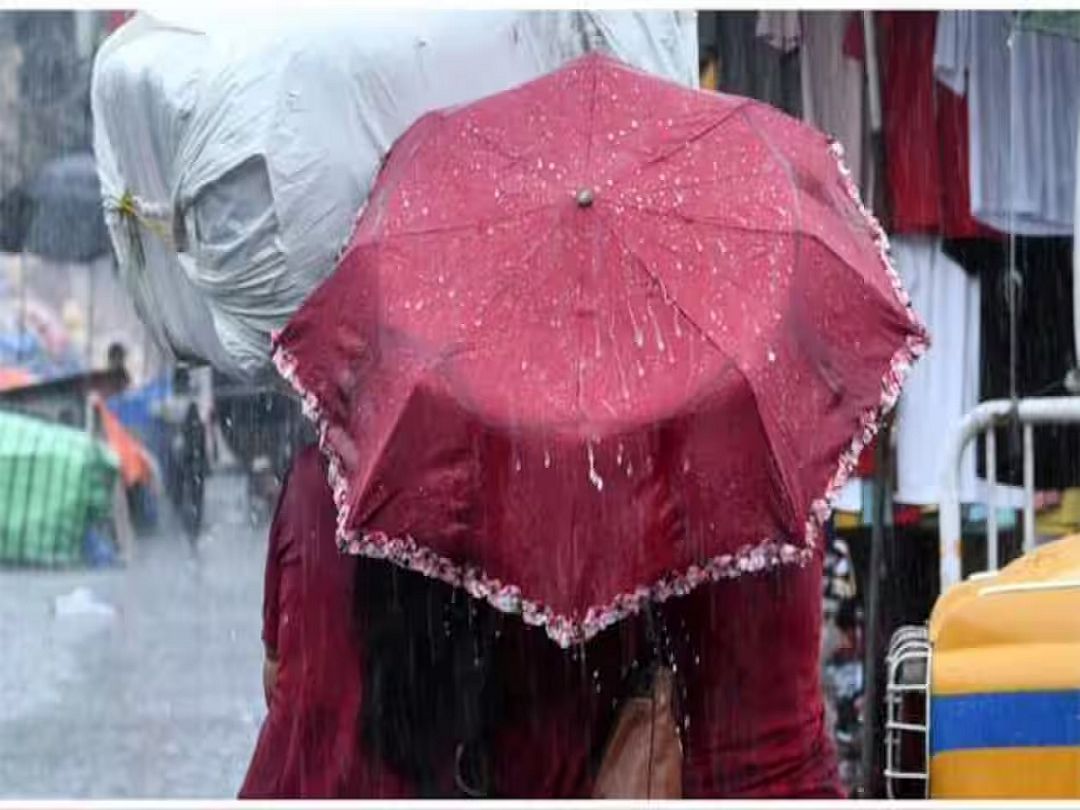 Weather Update : हिमाचल, उत्तराखंड, काश्मीर वगळता देशात विचित्र हवामान; पाहा नेमकी परिस्थिती काय Weather Update : हिमाचल, उत्तराखंड, काश्मीर वगळता देशात विचित्र हवामान; पाहा नेमकी परिस्थिती काय