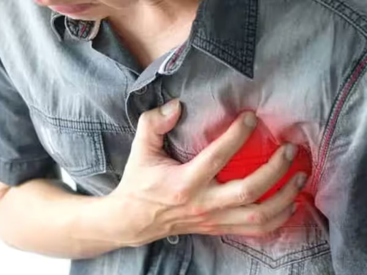 एका तासासाठी मृत्यूच्या दारात जाऊन परतला रुग्ण; डॉक्टरांच्या प्रयत्नामुळे सुरु झाले हृदयाचे ठोके