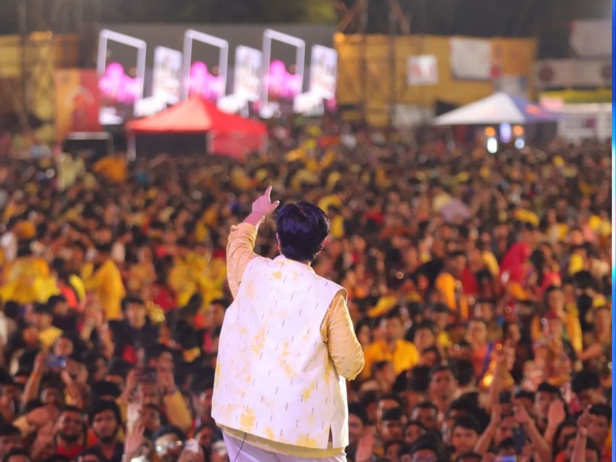 Dandiya Queen Falguni Pathak charged 20 lakh rupees for navratri 1 night 