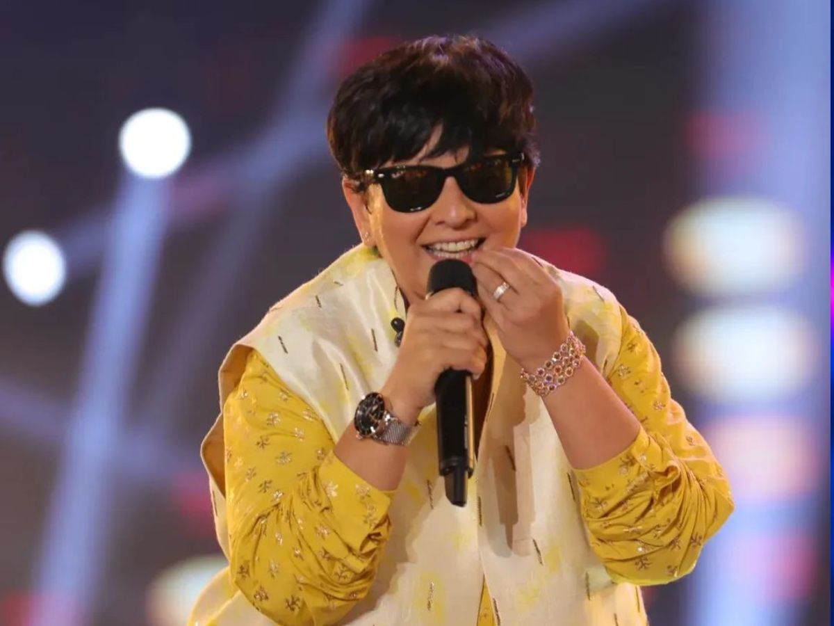 Dandiya Queen Falguni Pathak charged 20 lakh rupees for navratri 1 night 