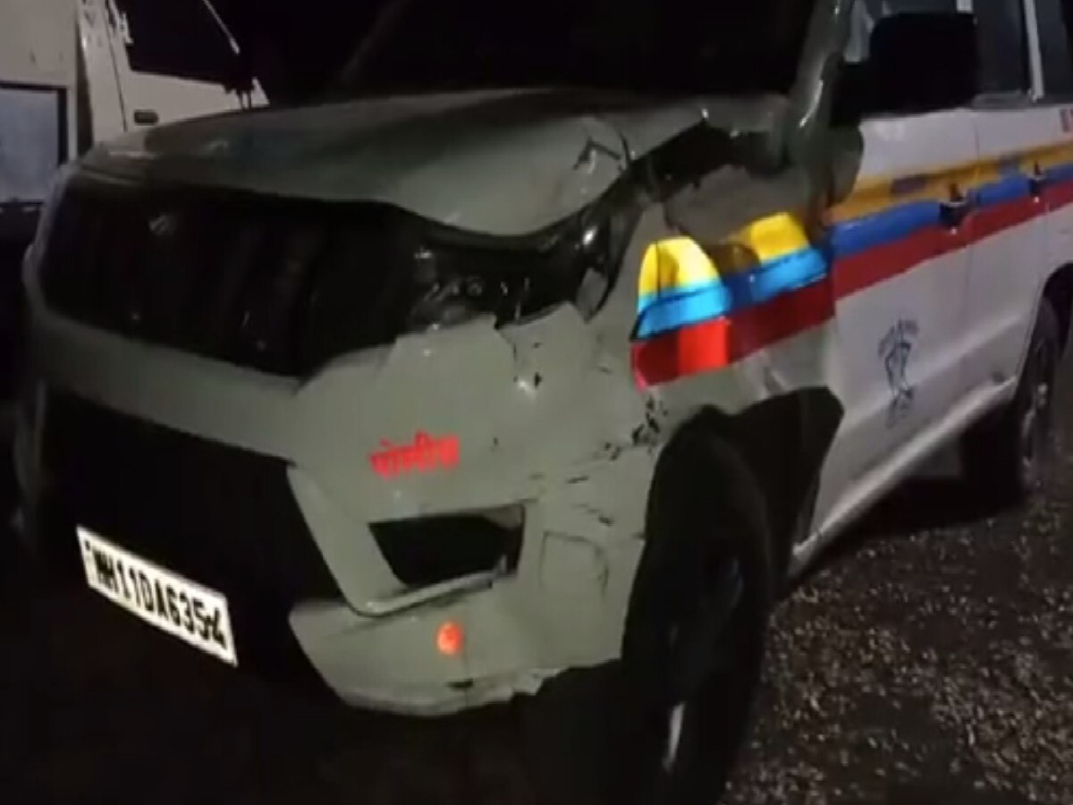 साताऱ्यात पोलिसांच्या गाडीने चौघांना उडवलं; एकाचा जागीच मृत्यू