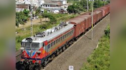 रेल्वेचा स्पीड वाढणार, लांब पल्ल्याच्या गाड्या कमी वेळात पोहोचविण्यासाठी मोठा निर्णय