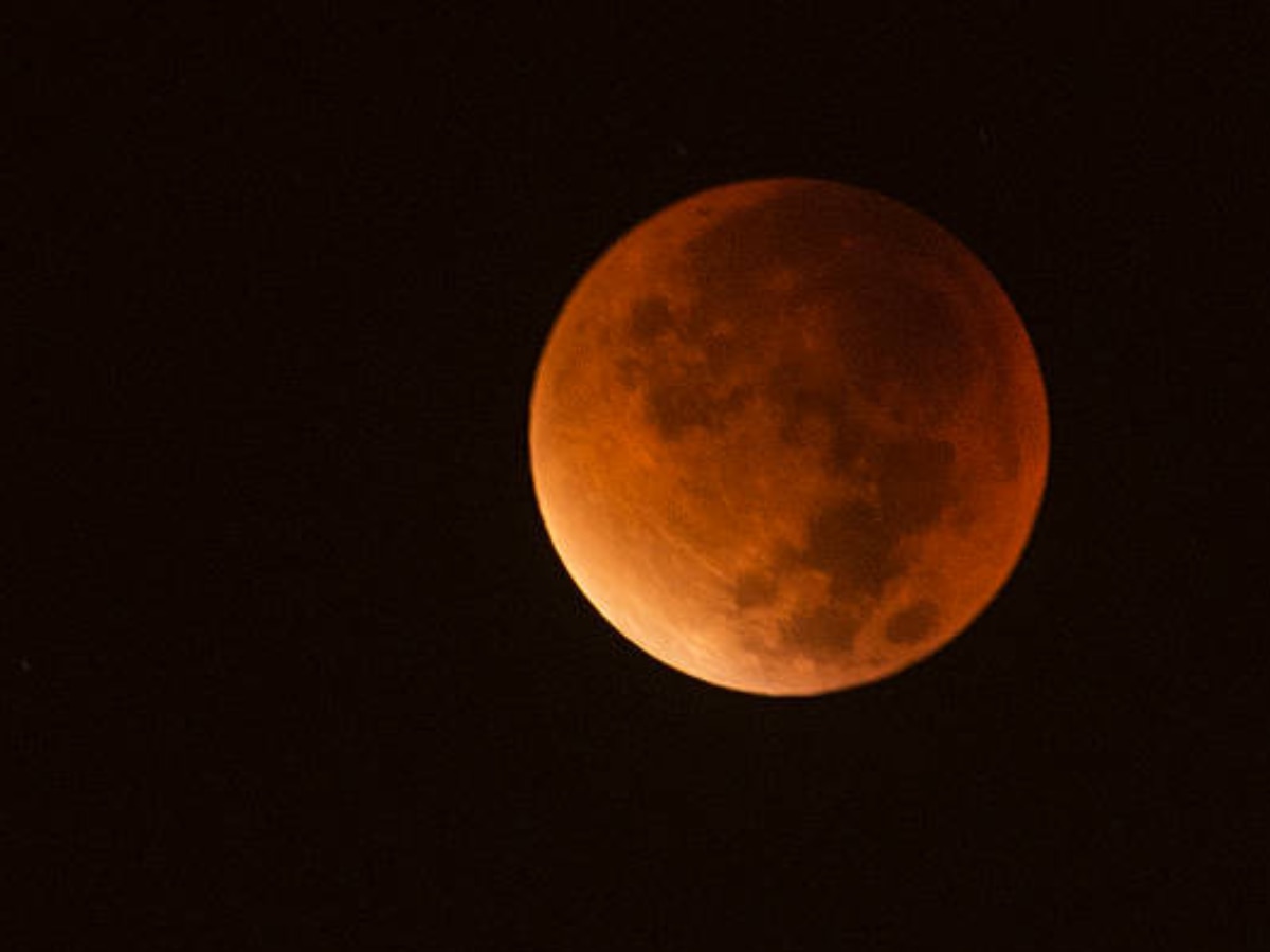  Lunar Eclipse 2023 Facts Check Does Sleeping or having sex during Chandra Grahan harm health