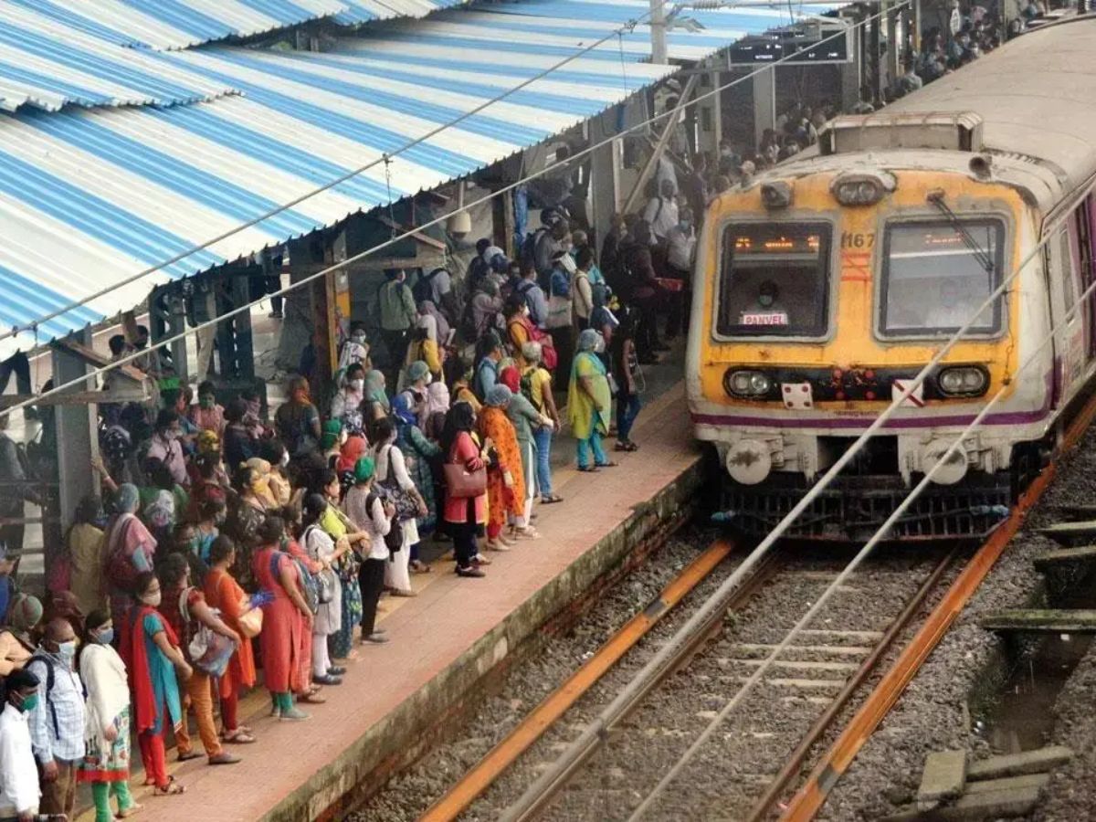 Mumbai local peak hours Problem will end Central Railways flexi plan