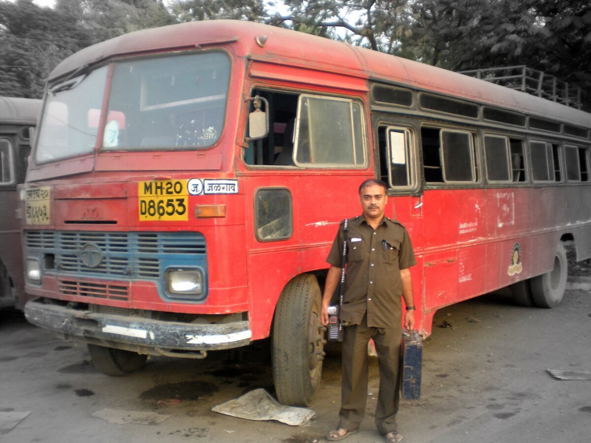 एसटी महामंडळ कर्मचाऱ्यांची दिवाळी होणार गोड, सरकारकडून वेतनासाठी मोठा निर्णय