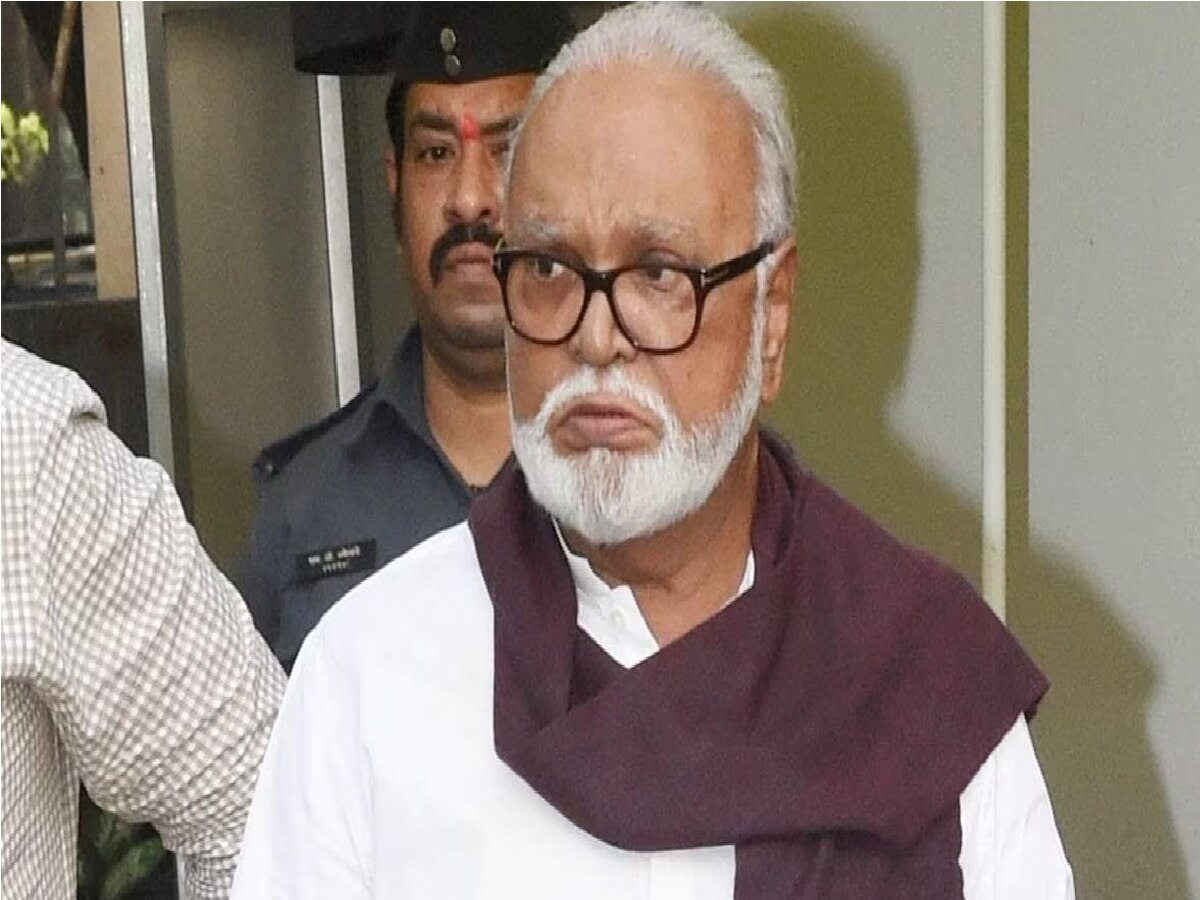 छगन भुजबळ यांचा सरकारवर गंभीर आरोप; शिंदे गट संतापला, राष्ट्रवादीचीही प्रचंड चिडचिड छगन भुजबळ यांचा सरकारवर गंभीर आरोप; शिंदे गट संतापला, राष्ट्रवादीचीही प्रचंड चिडचिड