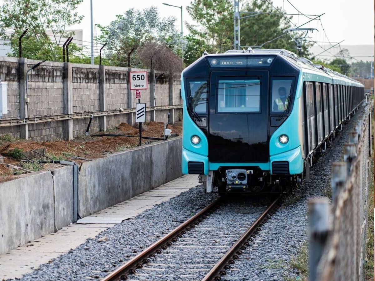 मुंबईकरांसाठी मोठी बातमी; मेट्रो-३ मार्गावर आणखी एक स्थानक उभारणार; आता आरेतून थेट… मुंबईकरांसाठी मोठी बातमी; मेट्रो-३ मार्गावर आणखी एक स्थानक उभारणार; आता आरेतून थेट…