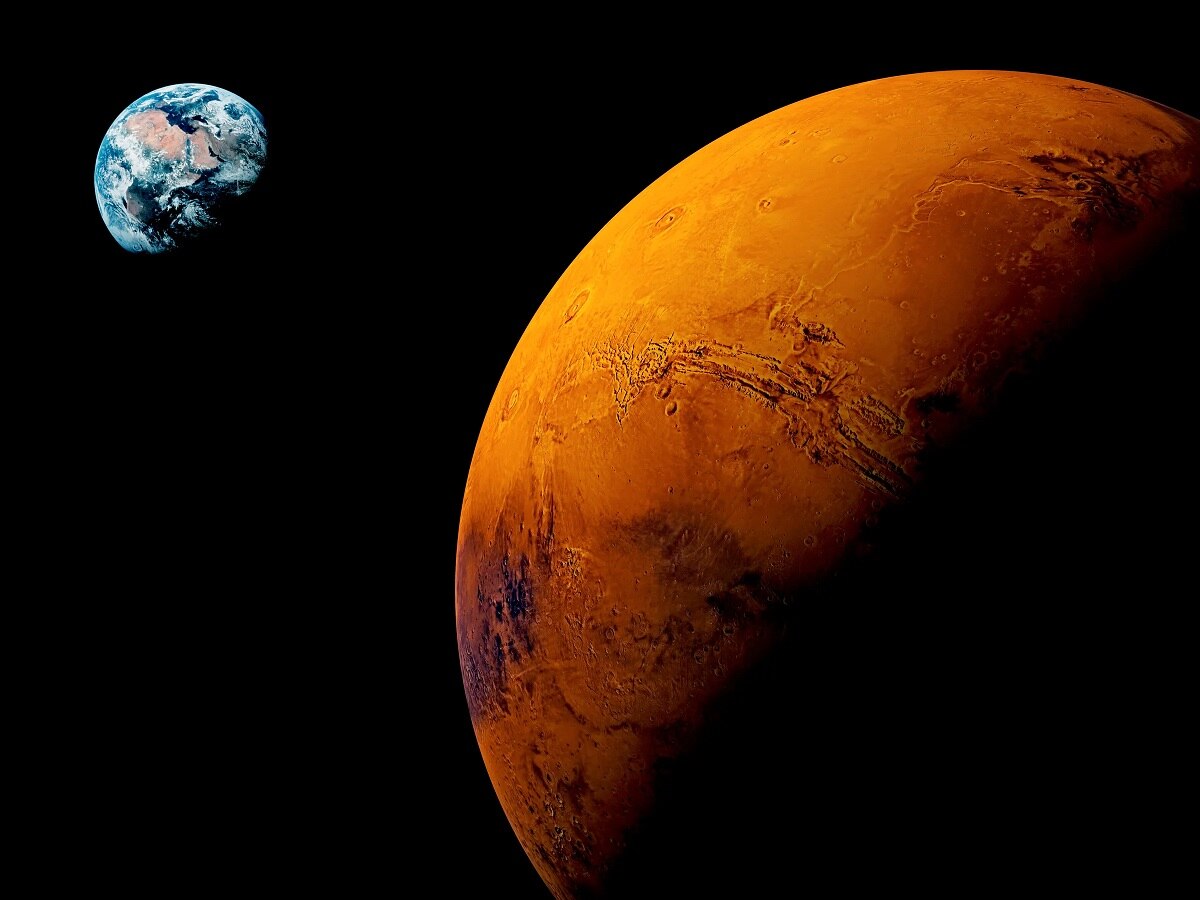 सोलर सिस्टीमधून गायब होणार मंगळ ग्रह, NASA चा संपर्क तुटणार; जगाचा विनाश अटळ?  title=