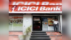 Bank Holidays in Dec 2023 : डिसेंबरमध्ये तब्बल 18 दिवस बँका बंद, यादीपासून करा कामांच प्लानिंग 