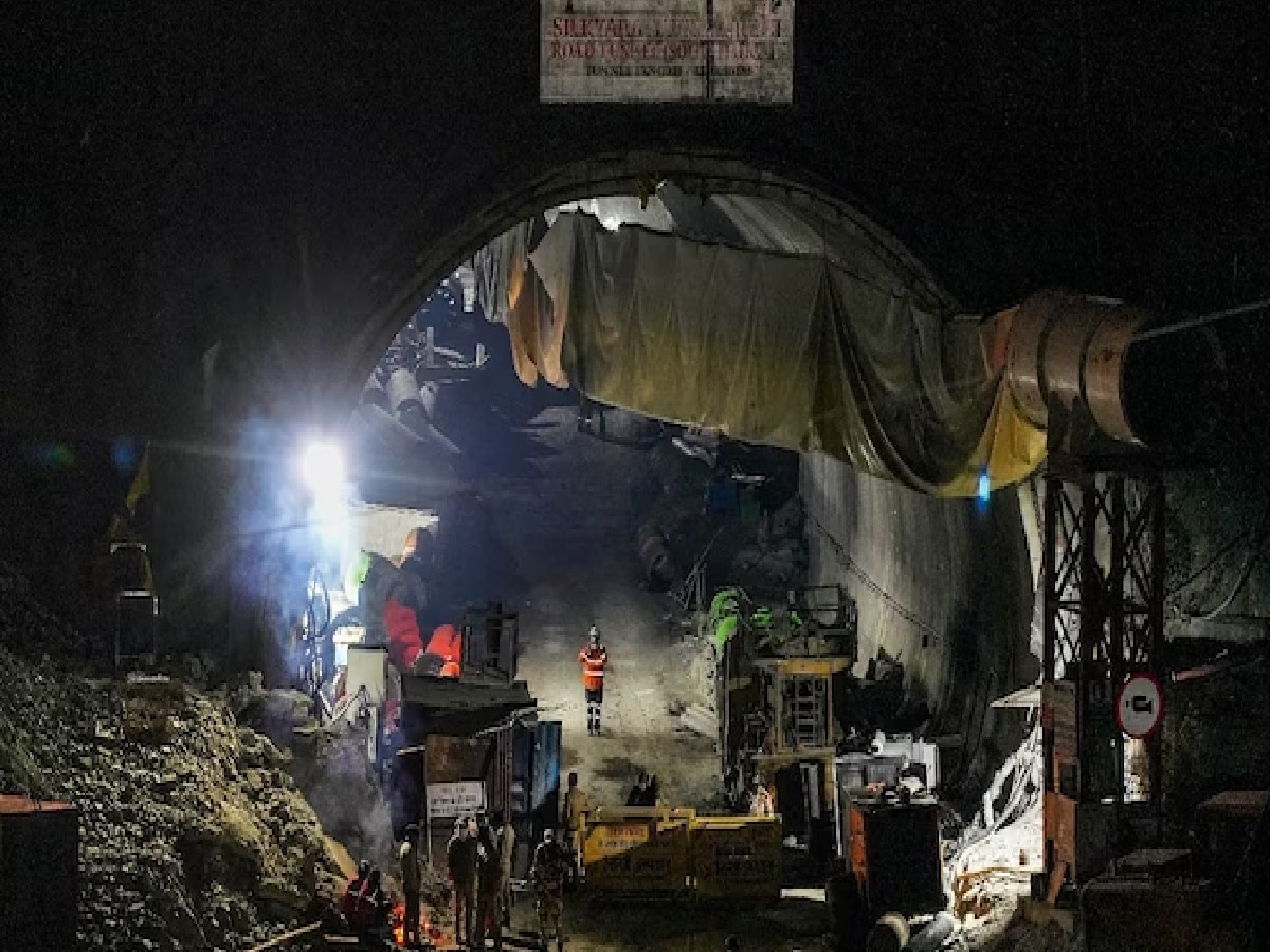 Uttarkashi Tunnel Rescue: बोगद्यातून कधी बाहेर येणार कामगार? रेस्क्यू टीमने बनवला 'हा' खास प्लॅन title=