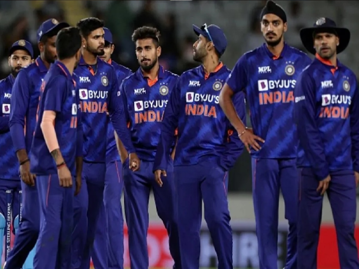 IND vs AUS: चौथ्या T20I पूर्वी टीम इंडियामध्ये मोठा बदल; 'या' घातक खेळाडूची होणार एन्ट्री title=