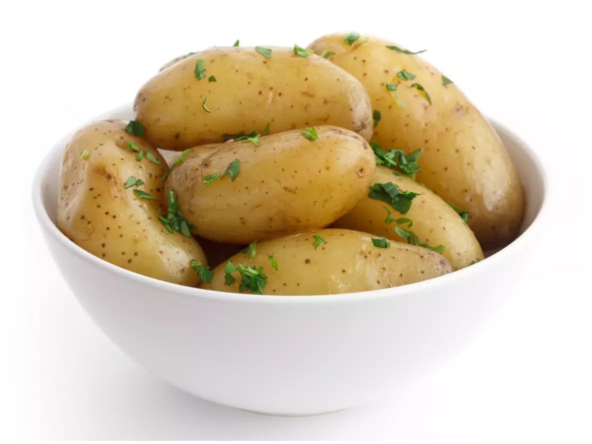 why boiled potatoes should not be stored in fridge know the reason in marathi 