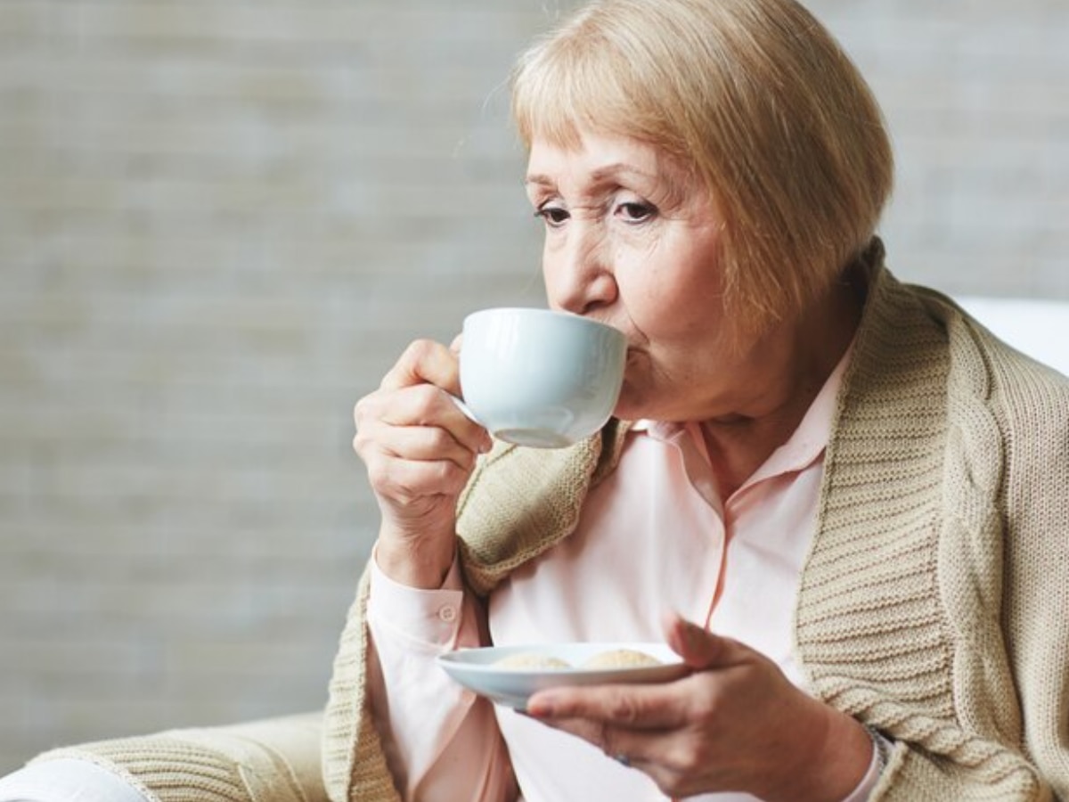 Elderly people should take care of themselves in cold days Health Tips