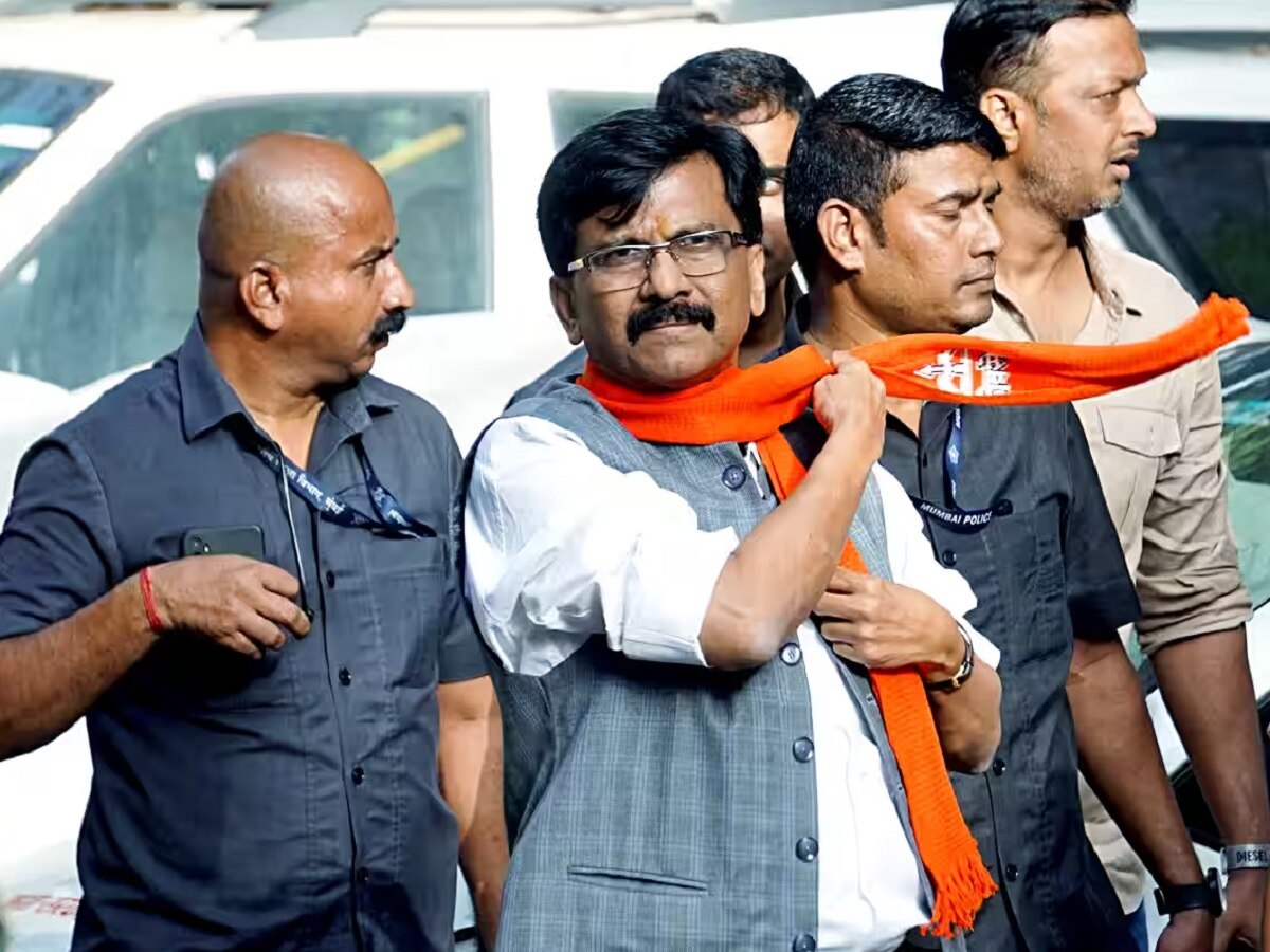 शिवसेना नेते संजय राऊतांवर गुन्हा दाखल; अत्यंत गंभीर आरोप