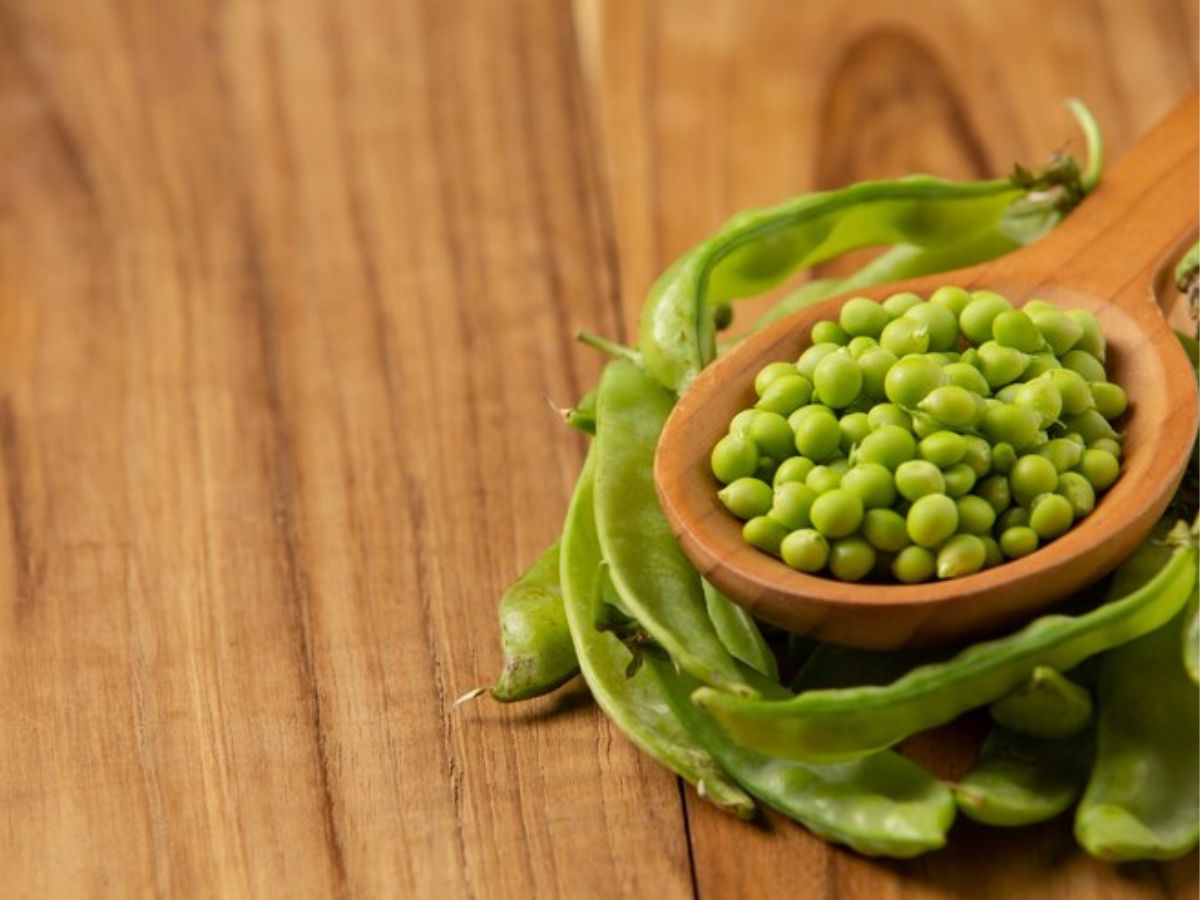 kitchen hacks in marathi Easy Trick to peel green peas in 2 minutes 